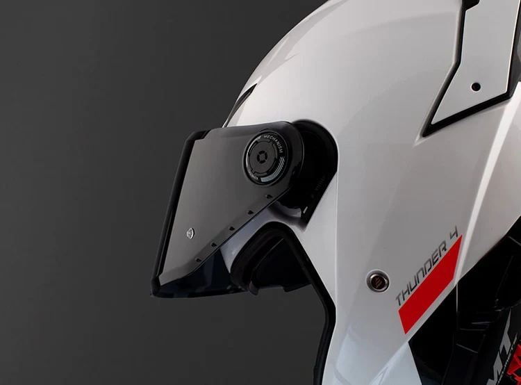 Exploring the Benefits of Full-Face Motorcycle Helmets