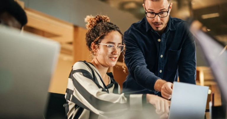 Best Sales Management Software for Tracking Sales Performance